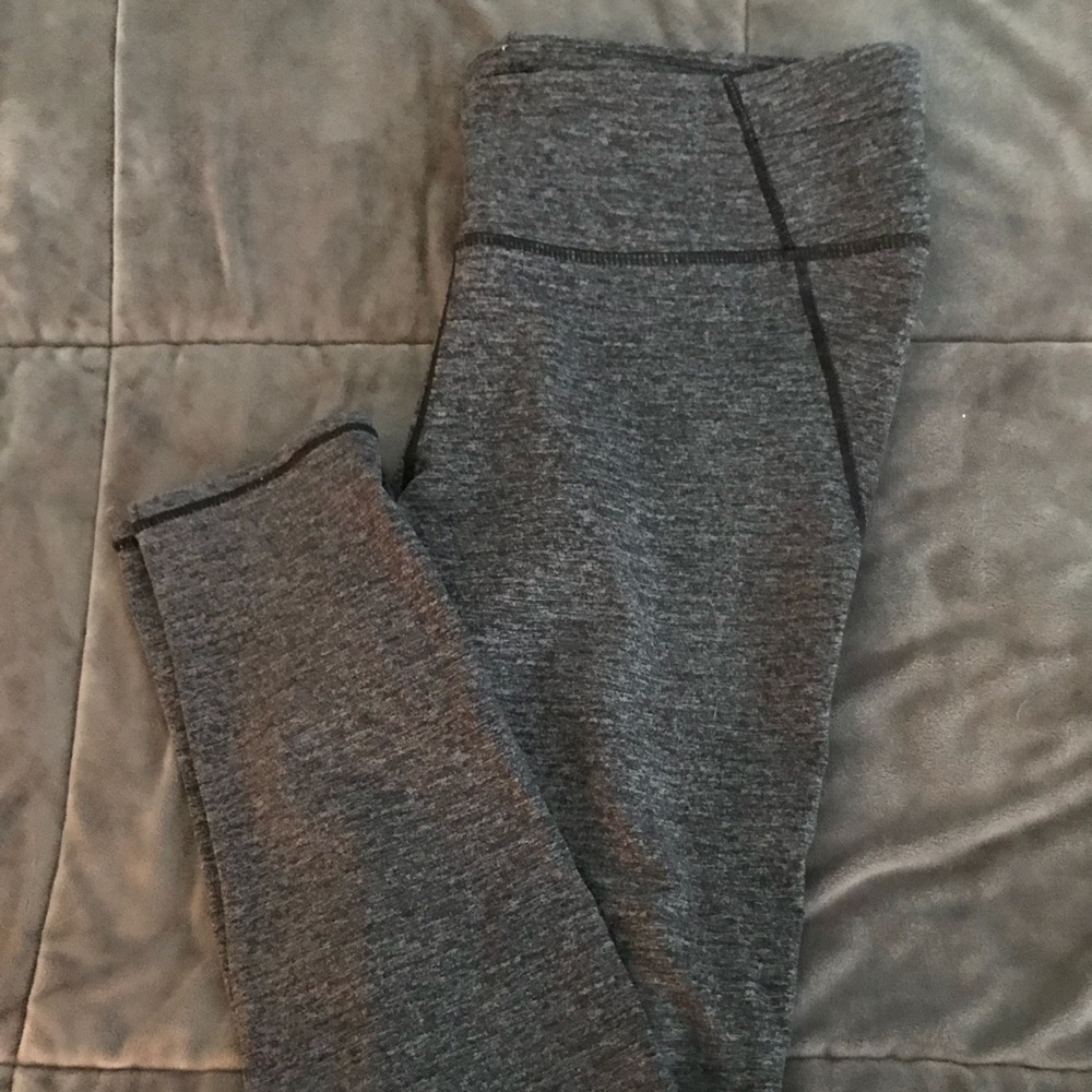 Gap Body grey heathered workout leggings Large L